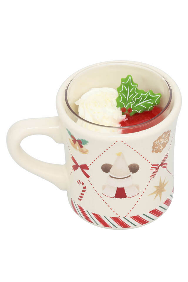 練乳ムース&ベリーゼリー、スーベニアカップ付き 1,200円|東京ディズニーリゾート「ディズニー・クリスマス」スペシャルメニュー|販売店舗:東京ディズニーランド「トゥモローランド・テラス」、東京ディズニーシー「ニューヨーク・デリ」|発売日:2024年11月8日(金)〜12月25日(水)