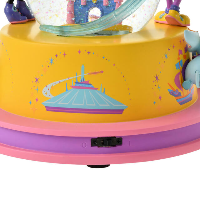 ディズニーキャラクター スノードーム ミュージック＆ライトアップ DISNEYLAND RESORT 70TH CELEBRATION 18,000円