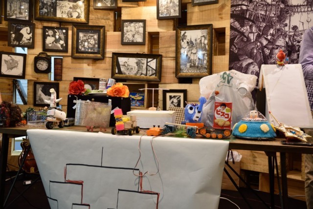 超ヘボいロボット「ヘボコン」のロボたち