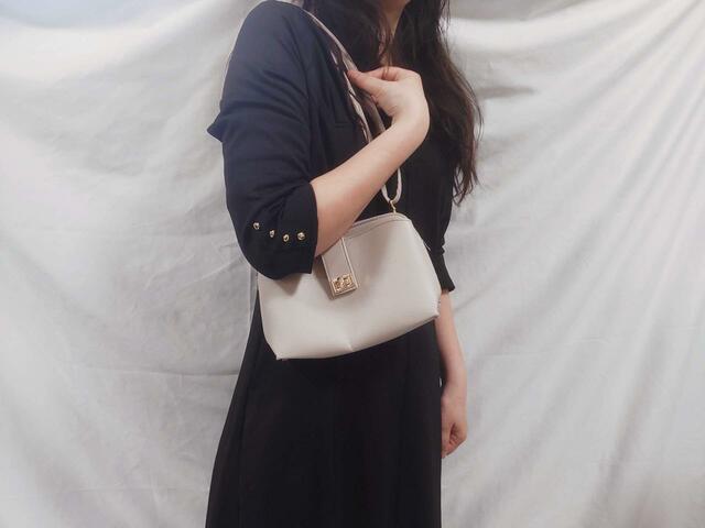 フェミニンなワンピースにも合う♪