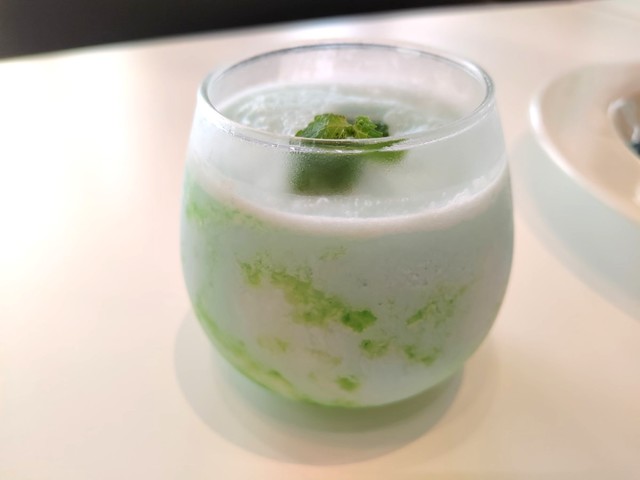 【ネスカフェ 原宿】「地球フラッペ」850円（税込）