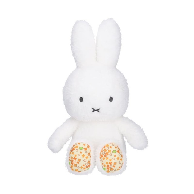 【フラワーミッフィー】「フラワーミッフィー 着せかえほわほわぬいぐるみ　キンモクセイ」2,860円／約H260×W140×Ｄ100mm