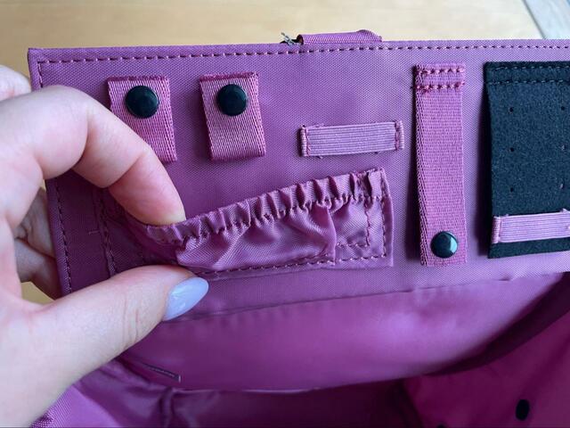 【ワークマン　あれこれまとまるガバッとポーチ】化粧品やアクセサリーを入れられます