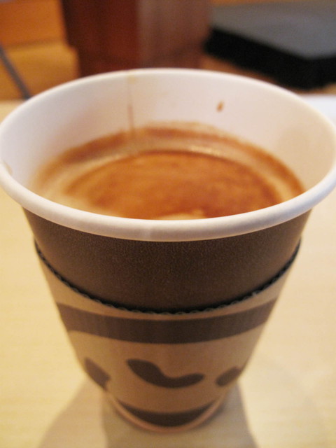 「パイフェイス」日本上陸!/コーヒーも本格的