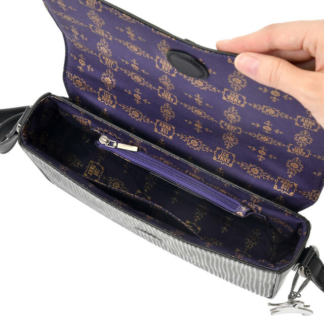 【ANNA SUI】ジャック・スケリントン&ゼロ ショルダーバッグ バッグチャーム付き ストライプ 27,000円