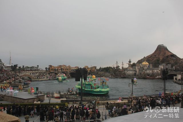 APS-C焦点距離18mm 東京ディズニーシーホテル・ミラコスタ ブッフェ側テラス-ディズニー・イースター2019