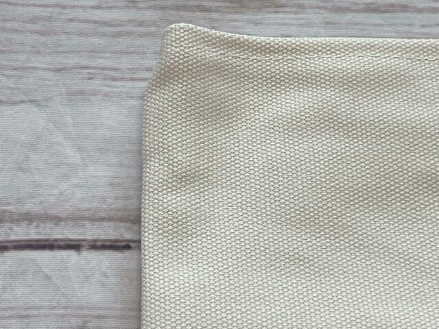 厚手のしっかりとしたコットンキャンバス生地