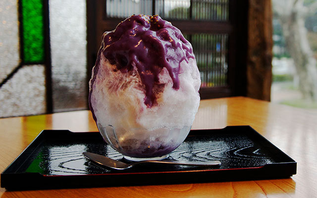 和キッチンかんな／濃厚紫いも牛乳 650円