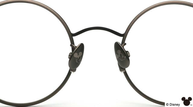 ミッキーマウス バースデーシリーズ ¥19,900|Disney 100 アイウエアコレクションby JINS