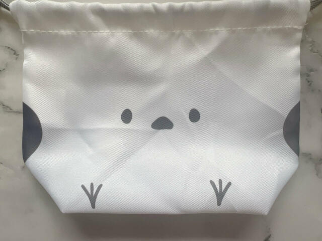 巾着自体がシマエナガになっているデザインがかわいすぎ…！