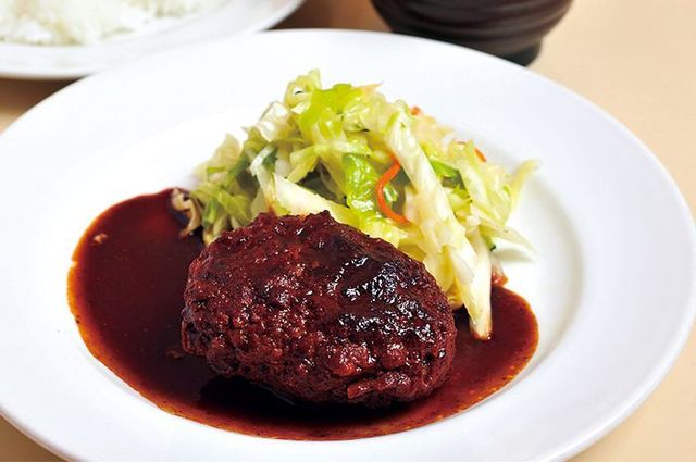 創作洋食／麻布十番「洋食屋 大越」 の「ハンバーグとライスのセット」770円