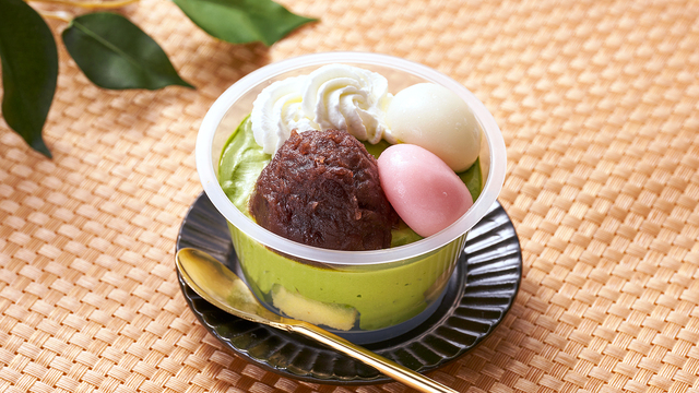 宇治抹茶の彩りパフェ