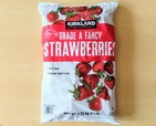 【No.35】【コストコ カークランドシグネチャー 冷凍ストロベリー 2.72kg 2178円】便利なジッパー付きの袋なのが嬉しいところ