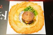 ニューヨークから空間移動してきたチーズバーガー 1,550円