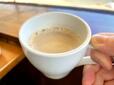 【ココス　朝食バイキング】ヘーゼルナッツシロップを入れたカフェオレでホッと一息