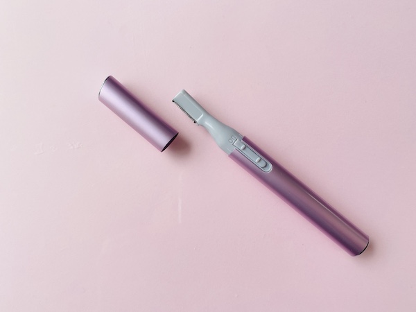 フェイス・眉用シェーバー