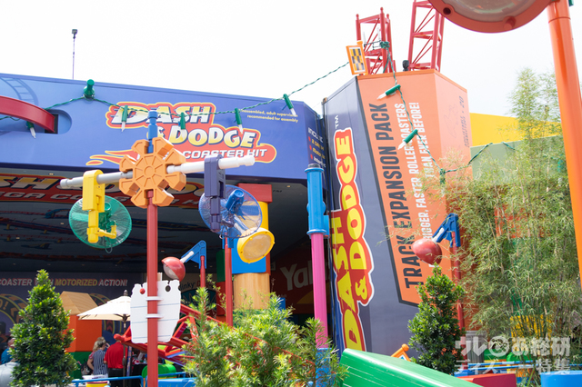 スリンキー・ドッグ・ダッシュ|ウォルト・ディズニー・ワールド・リゾート「ディズニー・ハリウッド・スタジオ」