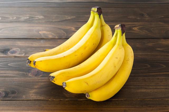 バナナはバナナを1cm程度の輪切りにし、電子レンジで加熱を