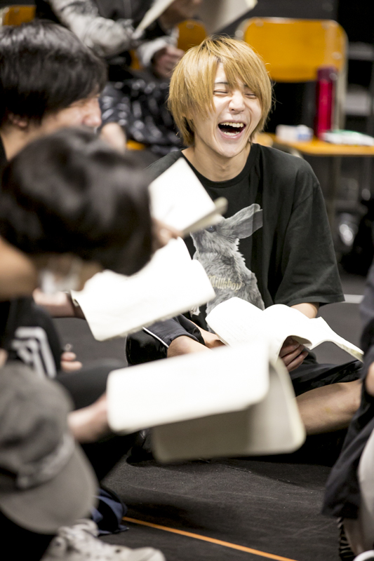 アリスインデッドリースクール 少年・稽古風景（撮影・フクシアヤミ）