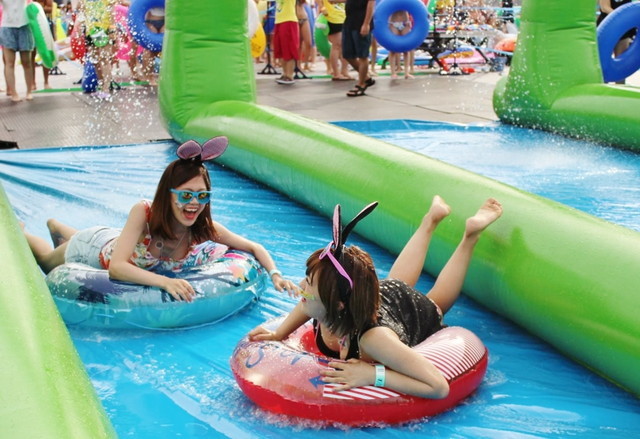 スライド・ザ・シティ／イベントの模様