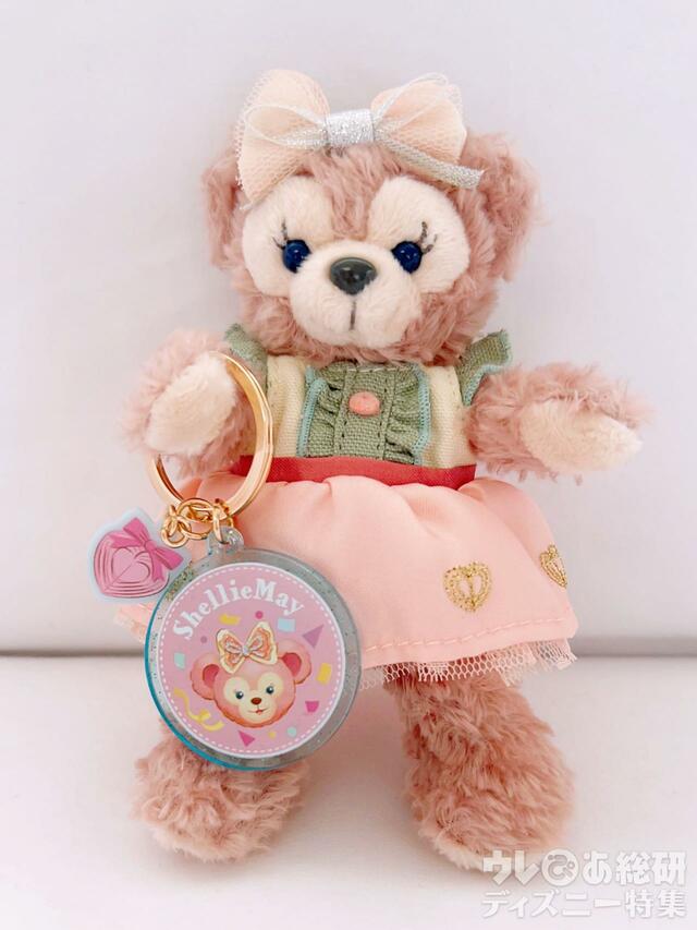 「 ダッフィー＆フレンズのフロム・オール・オブ・アス 」キーチェーンセットとぬいぐるみバッジ