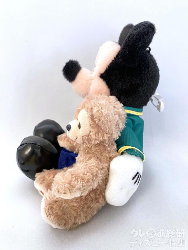 「ダッフィーのワンダフル・ヴォヤッジ」ぬいぐるみバッジ