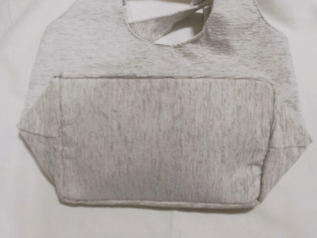 マチがあってモノをいれると自立する【ニトリデコホーム商品】トートバッグ（シマエナガ）