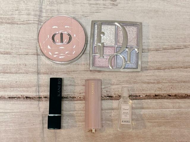 クッションファンデやハイライトパレットがジャストフィット！