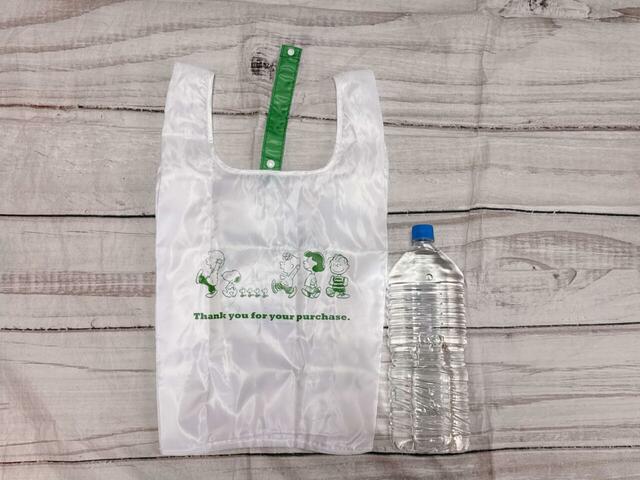 2Lのペットボトルがすっぽり収まるビッグサイズ