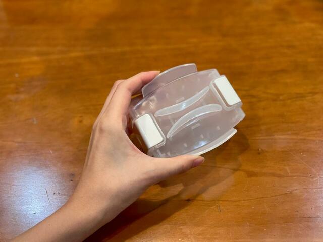 【下村工業 厚み調整機能付スライサー】付属の透明なものは何？