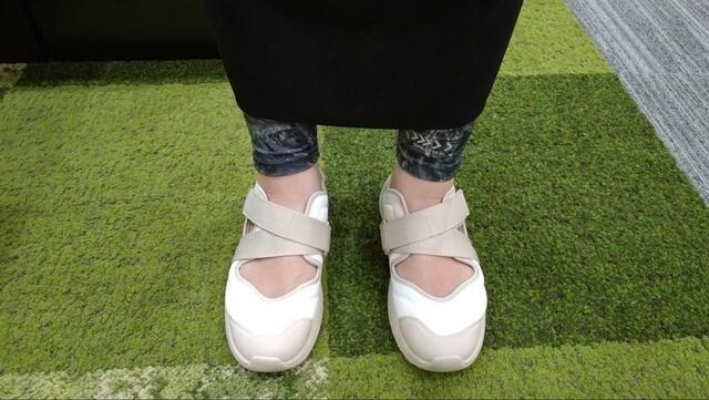 【無印良品 スニーカーサンダル】スポーツブランドよりも上品で、仕事使いにもぴったり