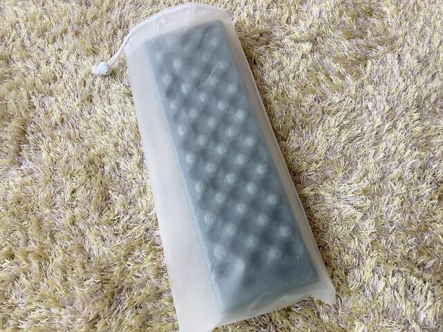 【ダイソー レジャーマット 】畳むとコンパクト