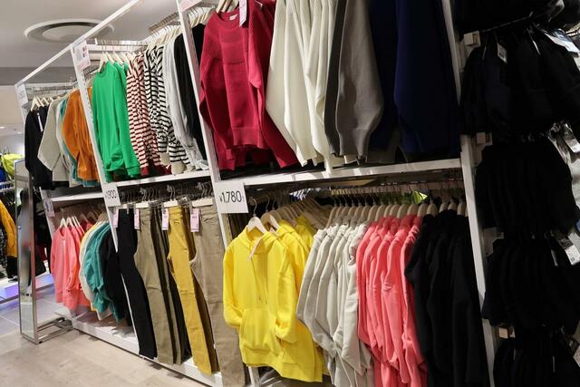 「Workman Colors」イグジットメルサ銀座店/レディースウエア