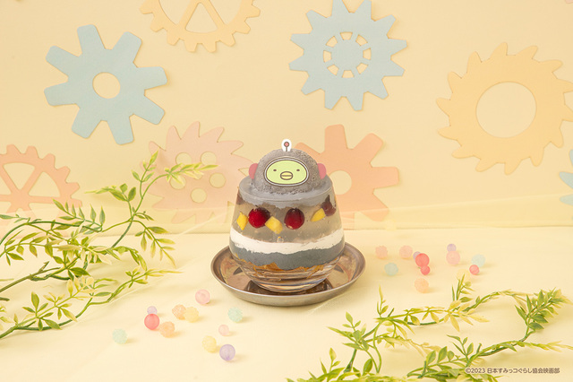 ぺんぎん？のロボットパフェ 1,749円｜メニュー｜映画 すみっコぐらしカフェ ～ツギハギ工場のふしぎな出会い～