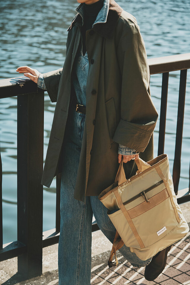 【DEAN & DELUCA × BRIEFING「PACKABLE 2WAY PACK」】バックパック時のサイズ：約幅30×高さ42×マチ16cm