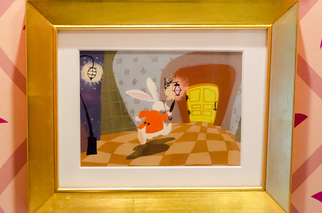 東京ディズニーランドホテル「ディズニーふしぎの国のアリスルーム」©Disney