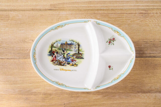 東京ディズニーランドホテル宿泊者限定オリジナルプレートセット 20,000円