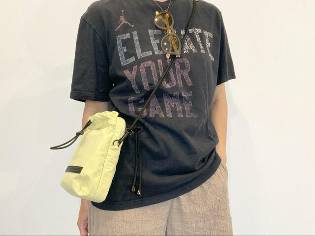 【studio CLIP 軽らくたっぷりお財布ショルダーバッグ】カラーはオフホワイト、ブラック、イエロー、ブルーがあります