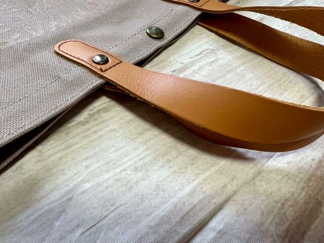 【紀ノ国屋】ハンドルはなんとレザー！高級感たっぷりです