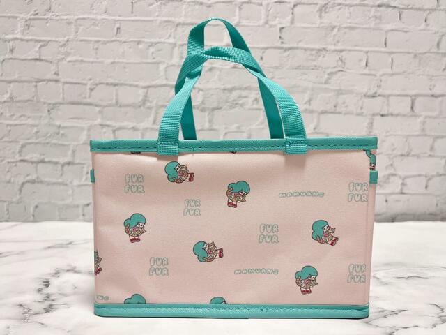 バックにはポケットなし