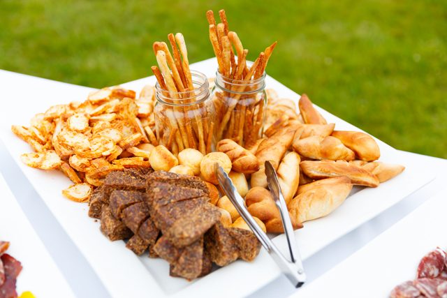 超優雅な“白”で統一されたパーティー「ディネ・アン・ブラン」