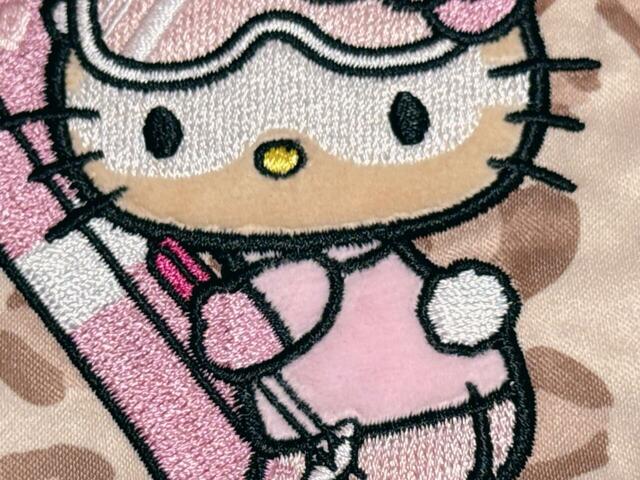 お顔とお洋服はふわもこ素材！