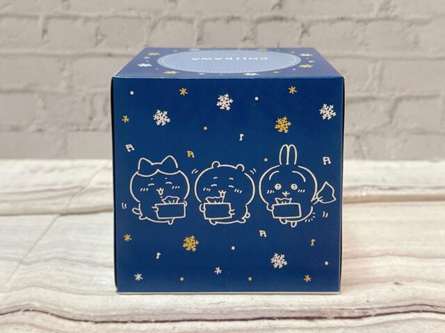 背面にも正面と同じイラスト入りです