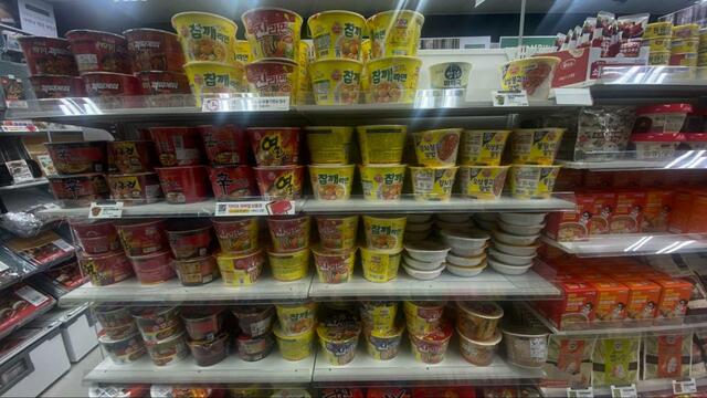【韓国ダイソー】韓国食品のカップ麺や缶詰などもありました