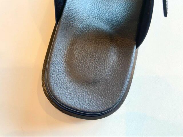 【GU ダブルベルトサンダル+X】かかと部分はクッション性高め◎