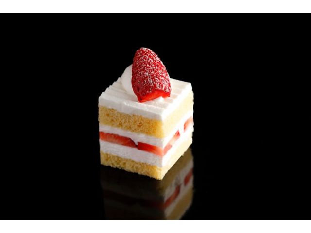 スーパーあまおうショートケーキ