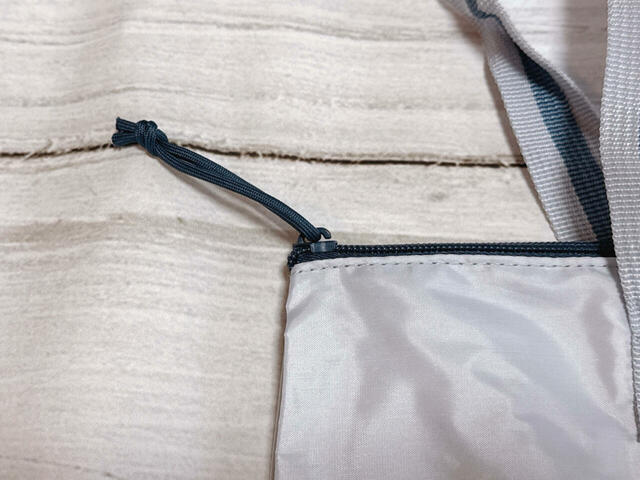 【Coleman付録：撥水加工バッグ】開口部はファスナー仕様