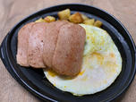 Eggs 'n Things　スパム ＆オーバーハード （ポテト）　￥1,130