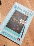 海外製のお絵描きボード、amazonで2,399円