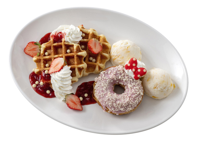 スペシャルデザートプレート(ワッフル&ドーナツ) 1,500円|センターストリート・コーヒーハウス|東京ディズニーランド「ベリー・ベリー・ミニー!」スペシャルメニュー